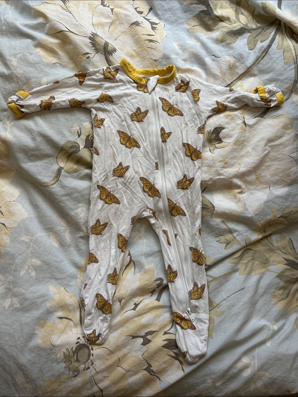 Kyte BABY White Footed One-Piece with Yellow Butterfly Motif